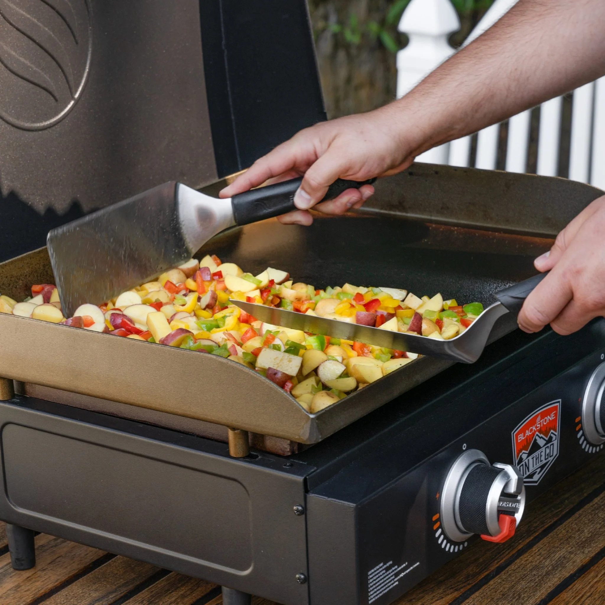 22” Tabletop Griddle with Hood 9 22” Tabletop Griddle with Hood