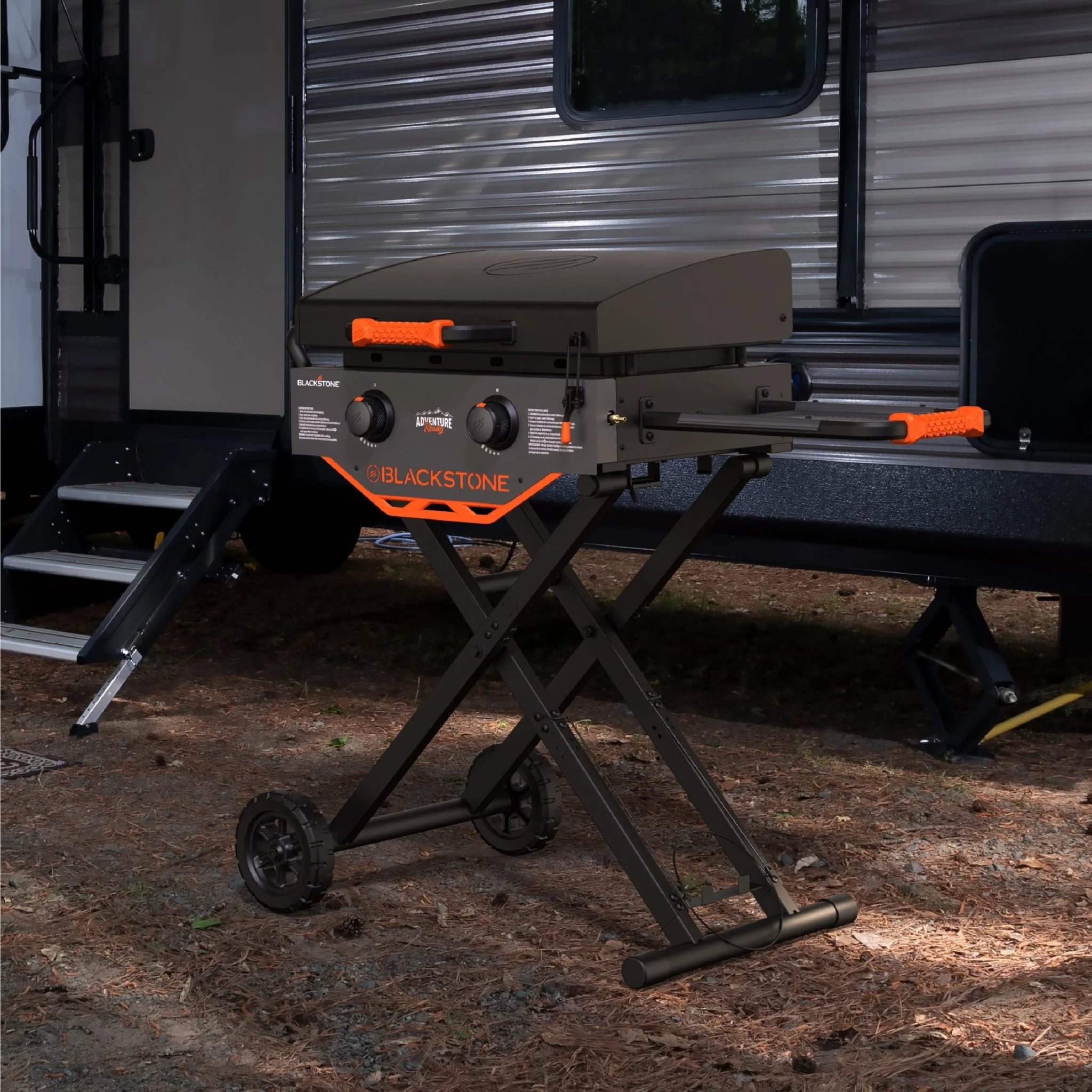 Adventure Ready 22” Griddle with Flexfold Legs 6 Adventure Ready 22” Griddle with Flexfold Legs