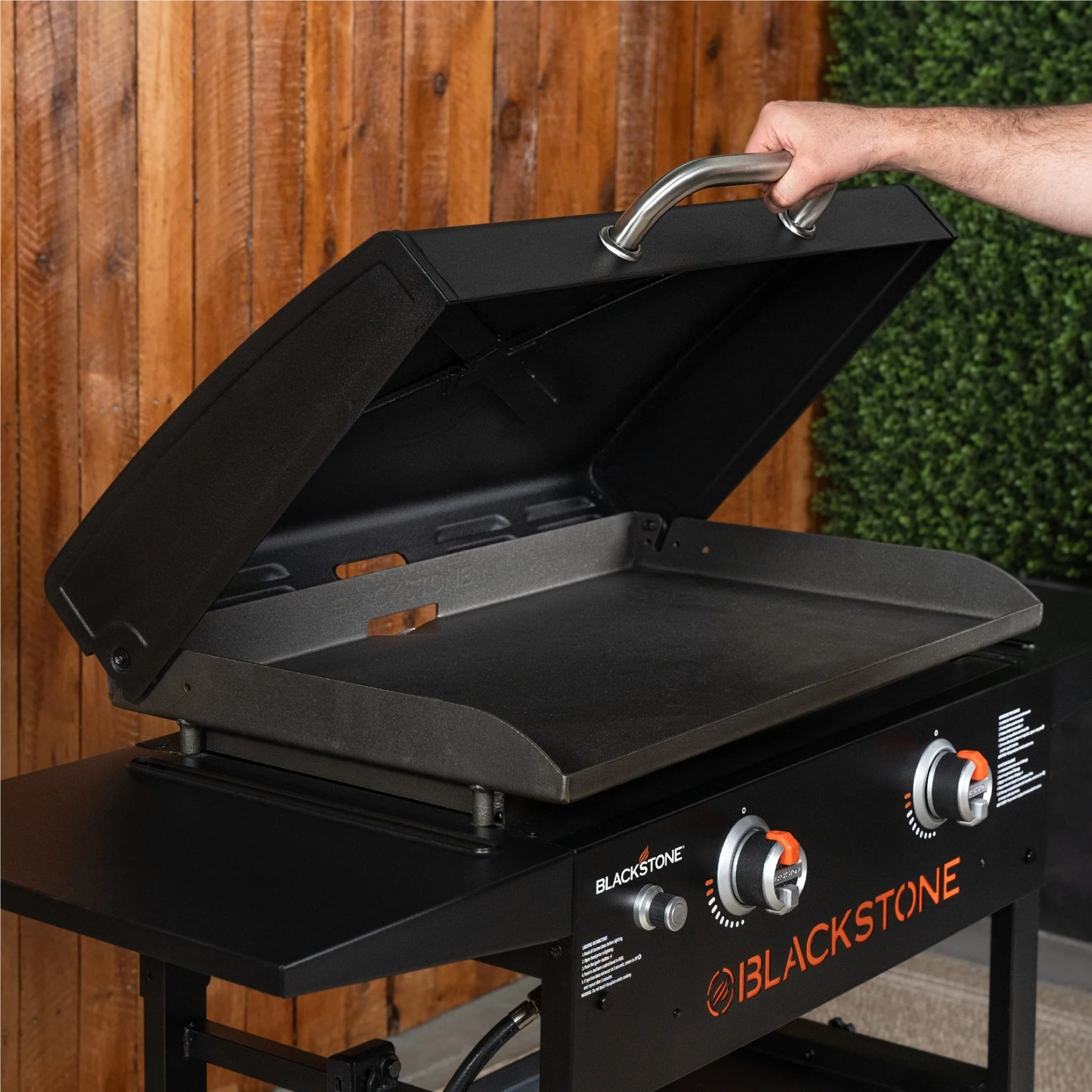 28” Omnivore Griddle with Hood 5 28” Omnivore Griddle with Hood