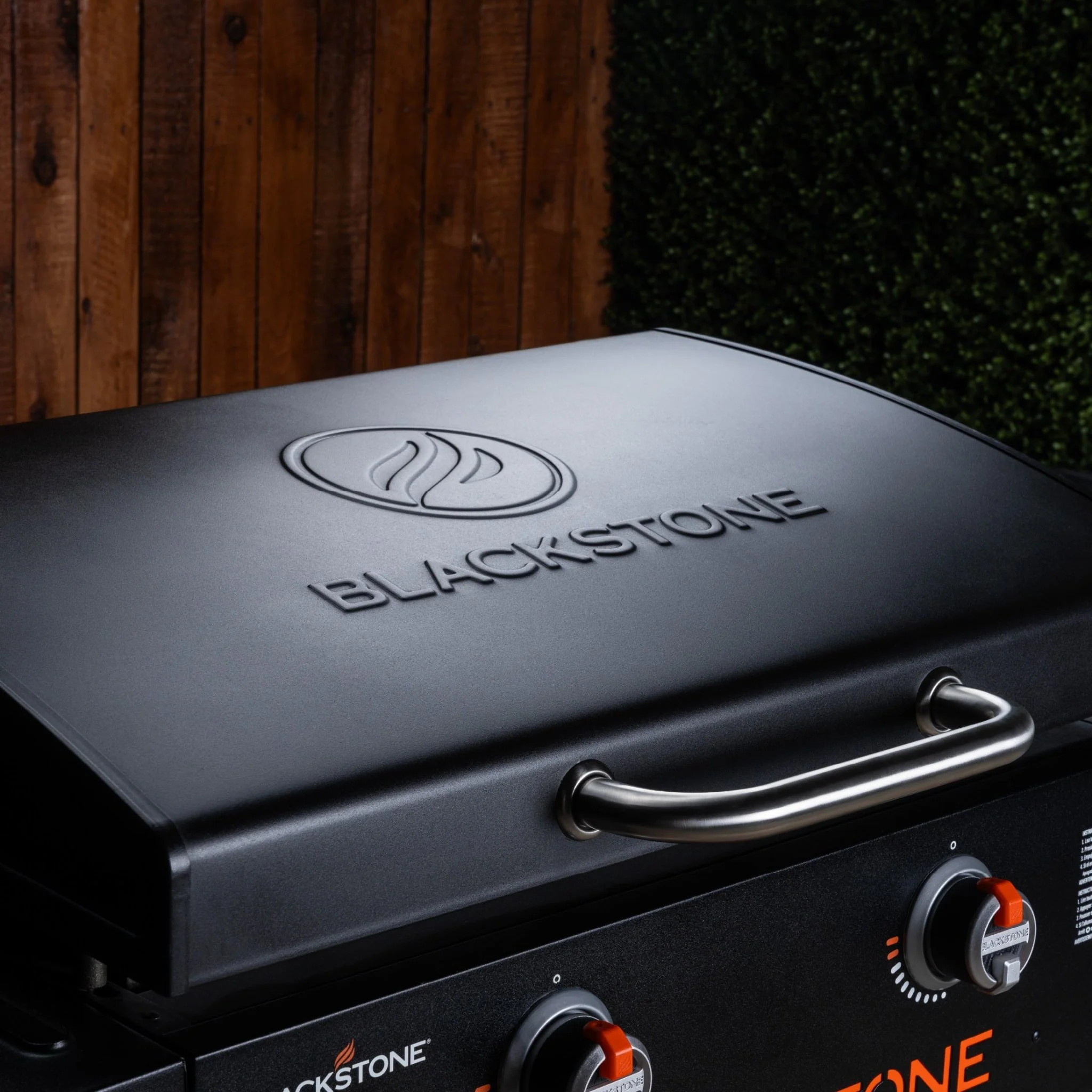 28” Omnivore Griddle with Hood 6 28” Omnivore Griddle with Hood