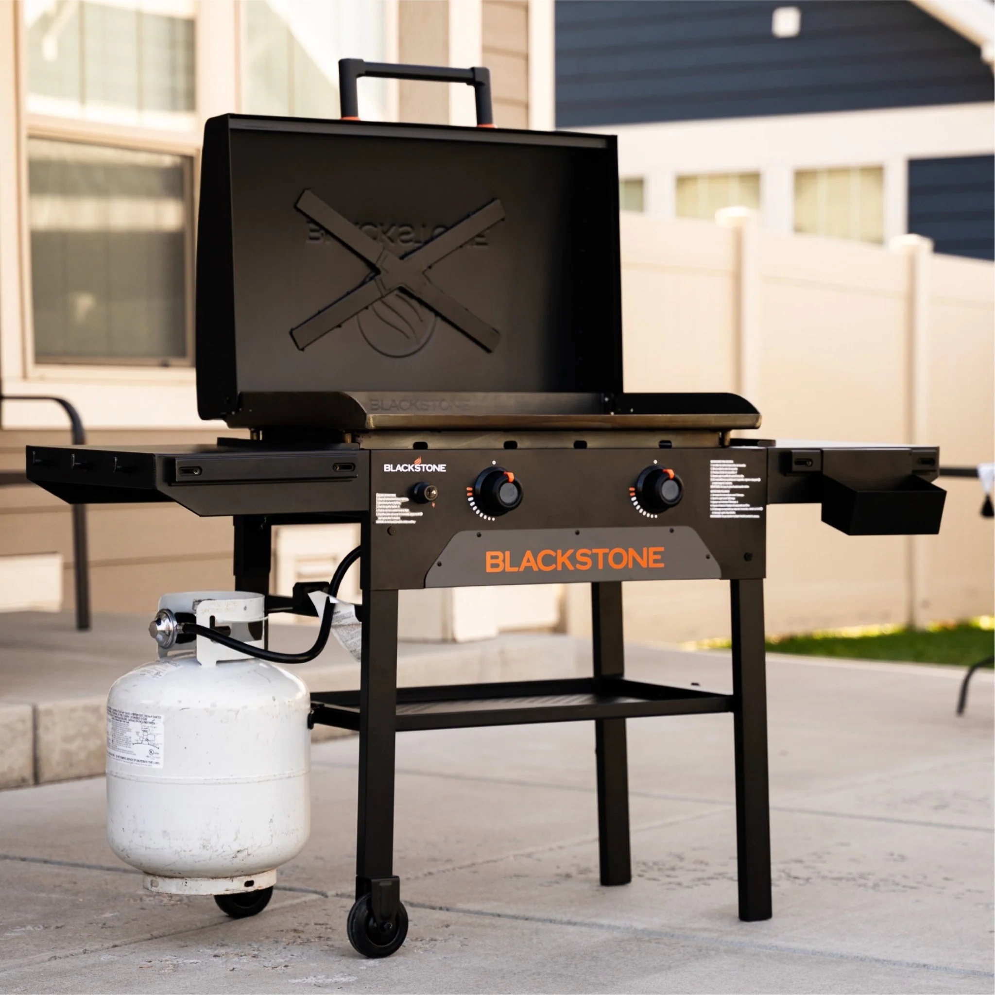 28" Griddle with Hood 3 28" Griddle with Hood