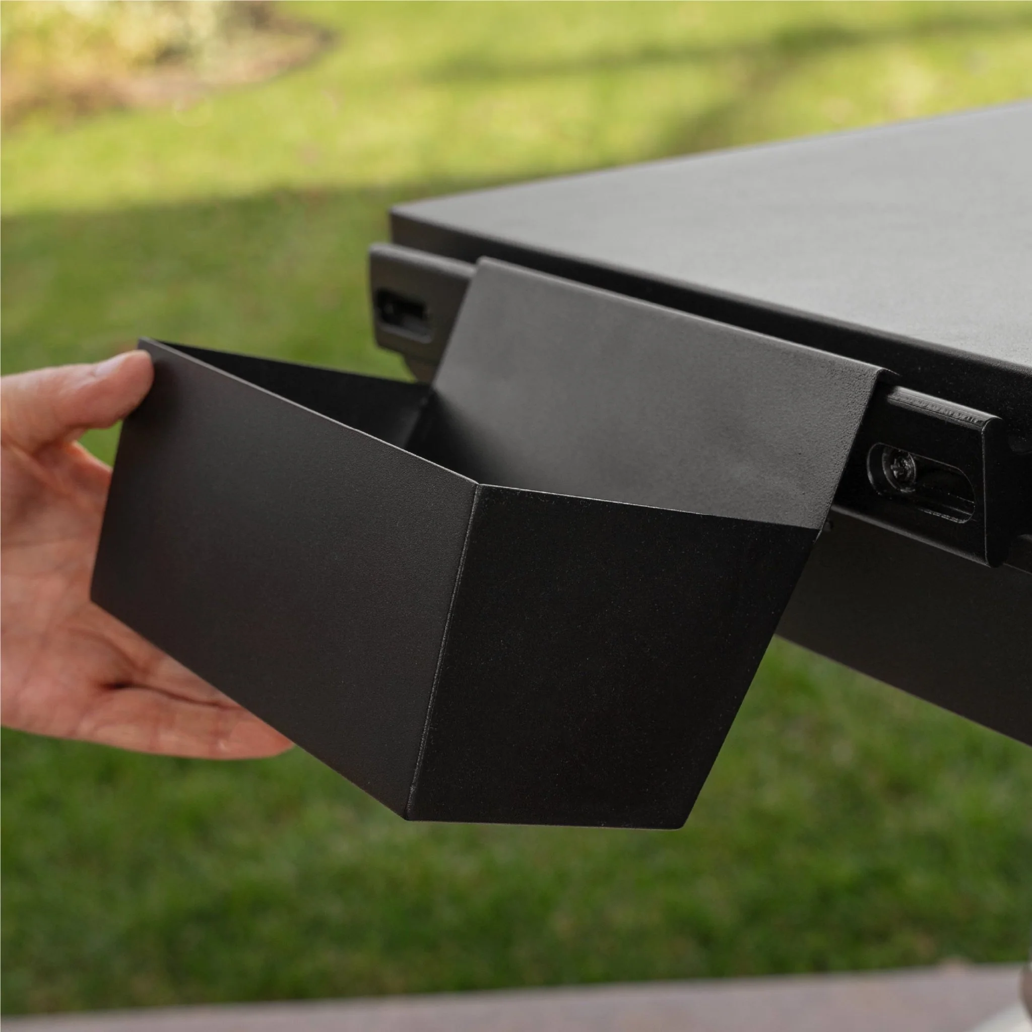 Exclusive - 28" Griddle with Hard Cover Bundle 9 Exclusive - 28" Griddle with Hard Cover Bundle