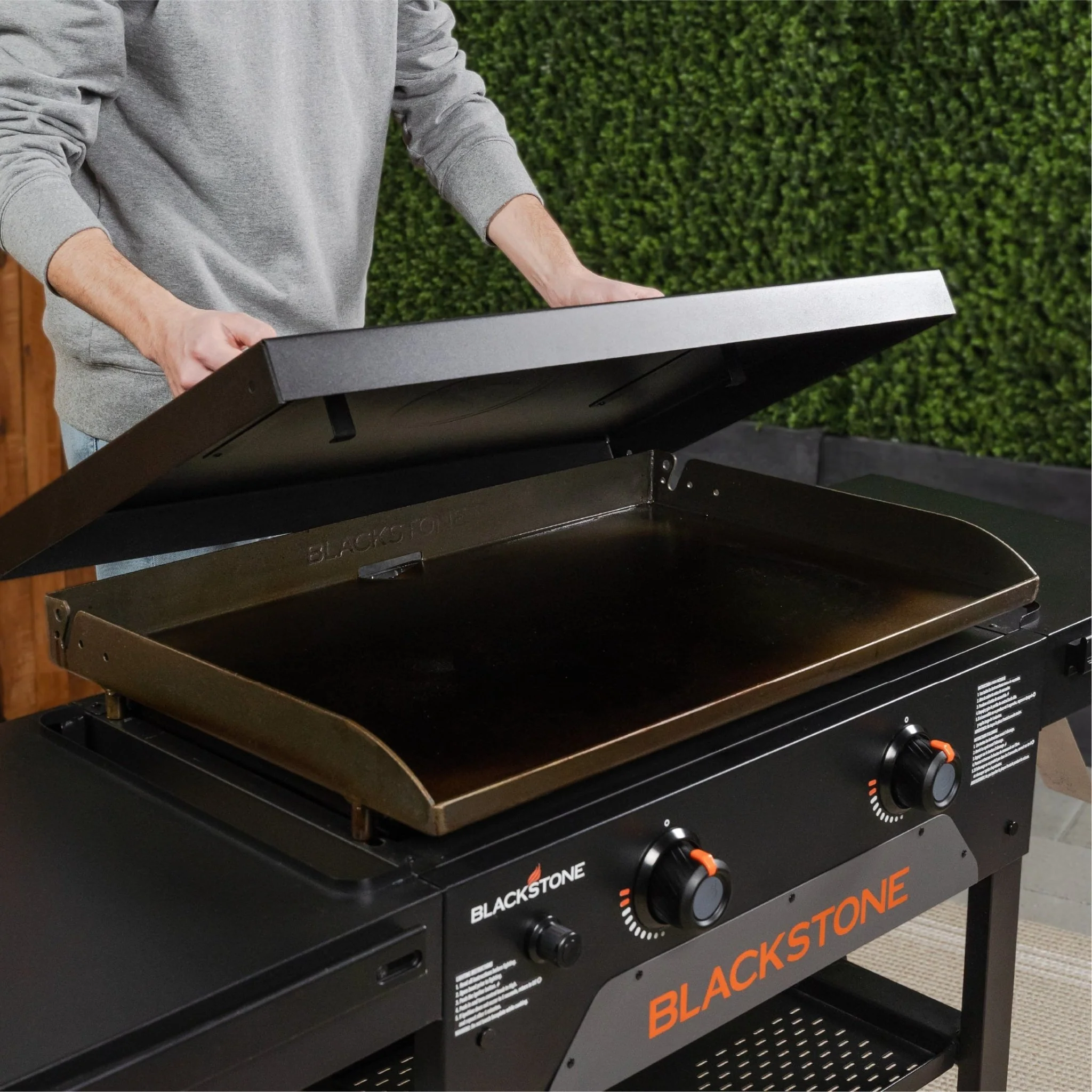 28" Omnivore Griddle with Hard Cover 7 28" Omnivore Griddle with Hard Cover
