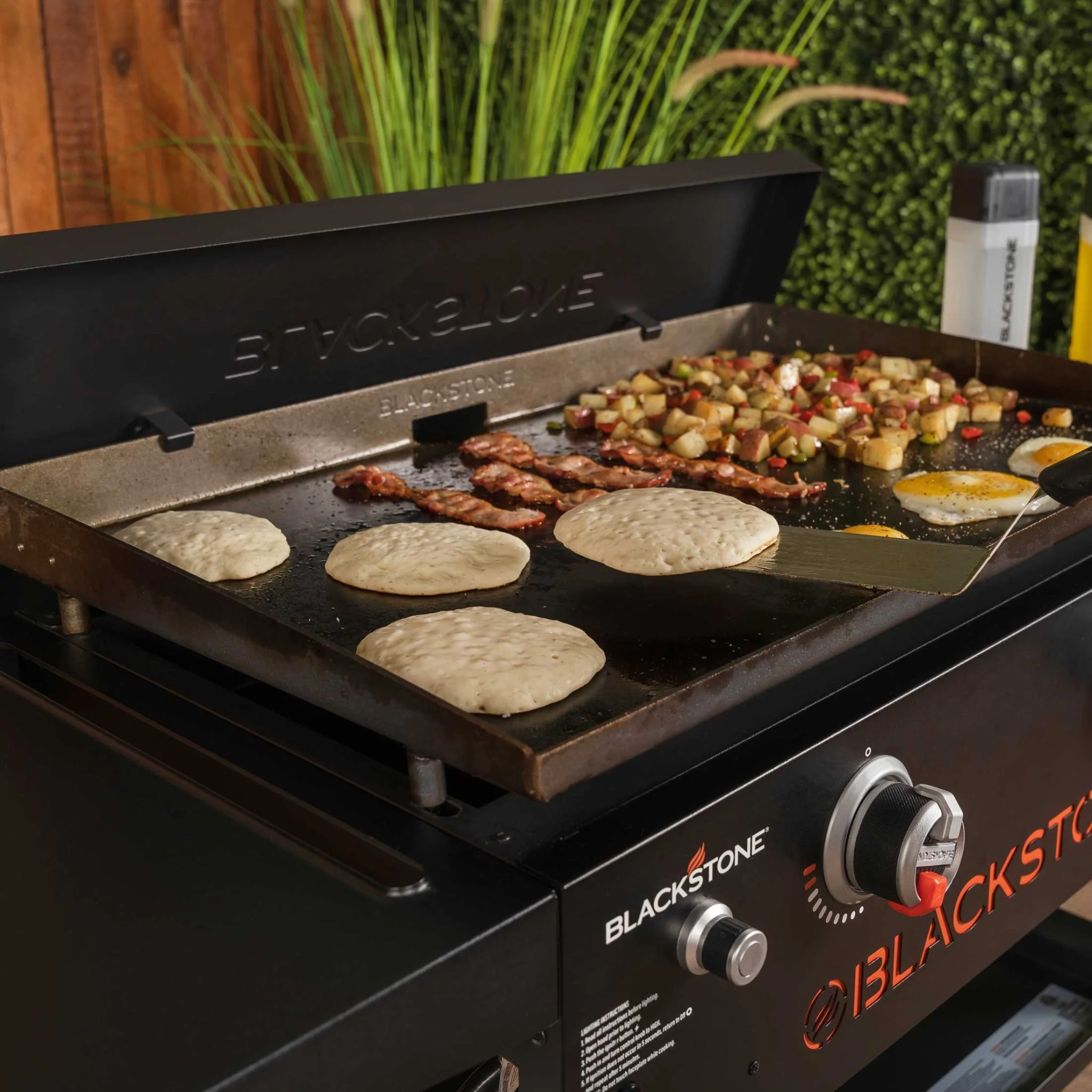 28" Griddle with Hard Cover 9 28" Griddle with Hard Cover