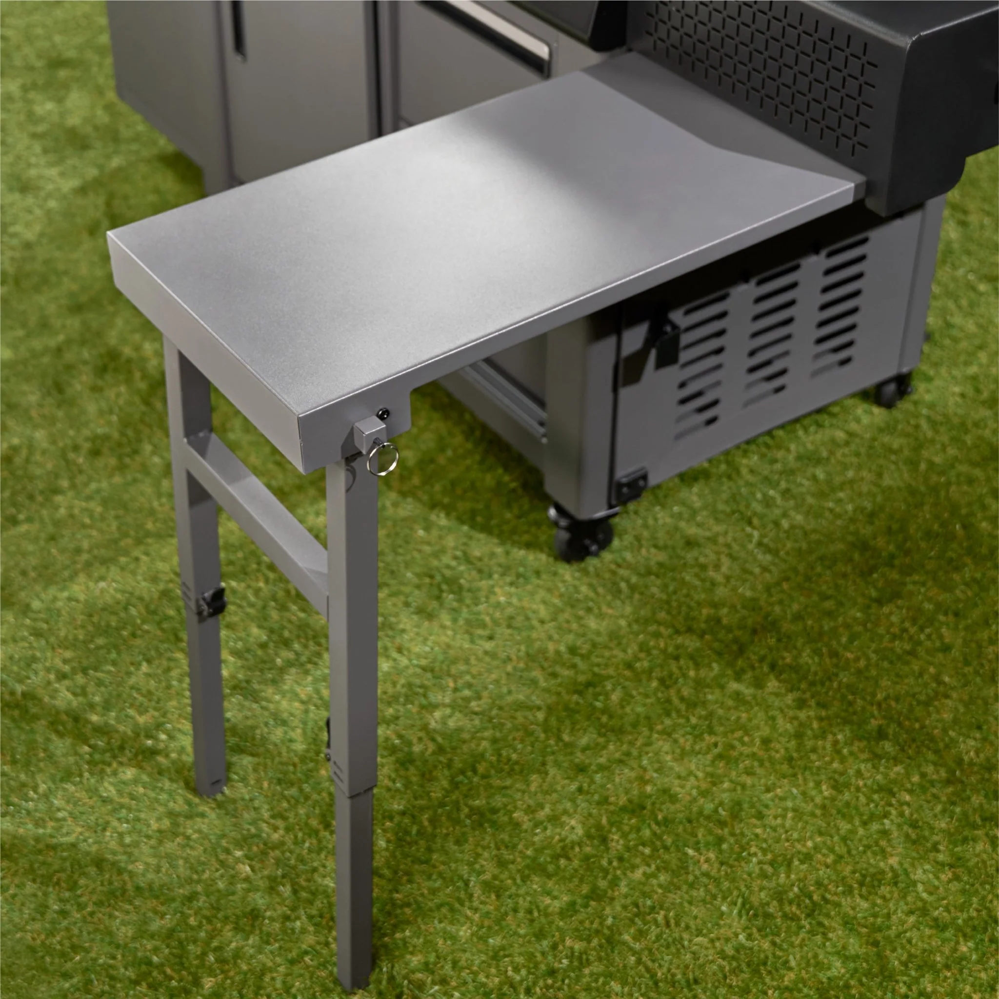 36" Griddle Deluxe with Extendable Side Table 7 36" Griddle Deluxe with Extendable Side Table