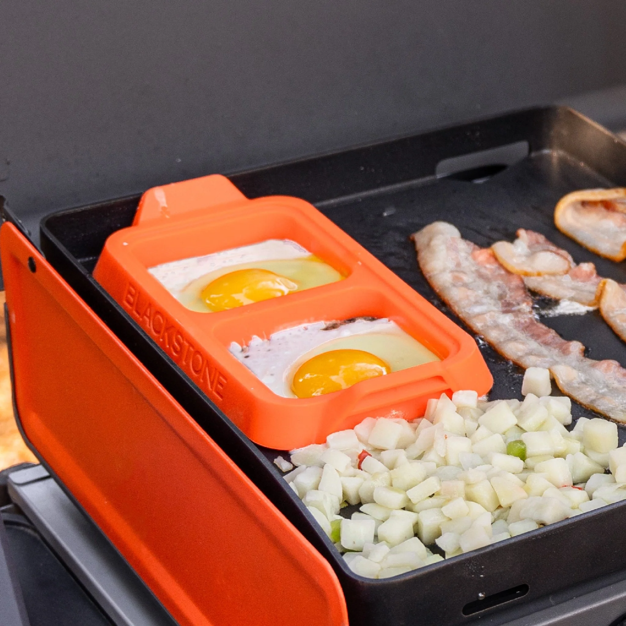2-Section Egg Ring Trays (2pk) 6 2-Section Egg Ring Trays (2pk)