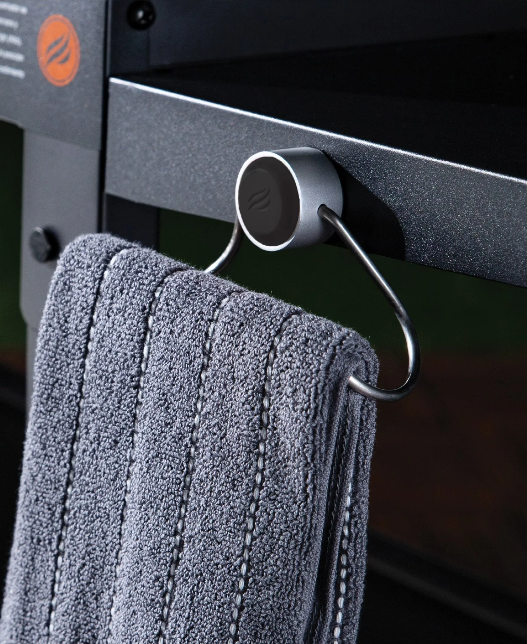 Magnetic Towel Holder and Towel 4 Magnetic Towel Holder and Towel
